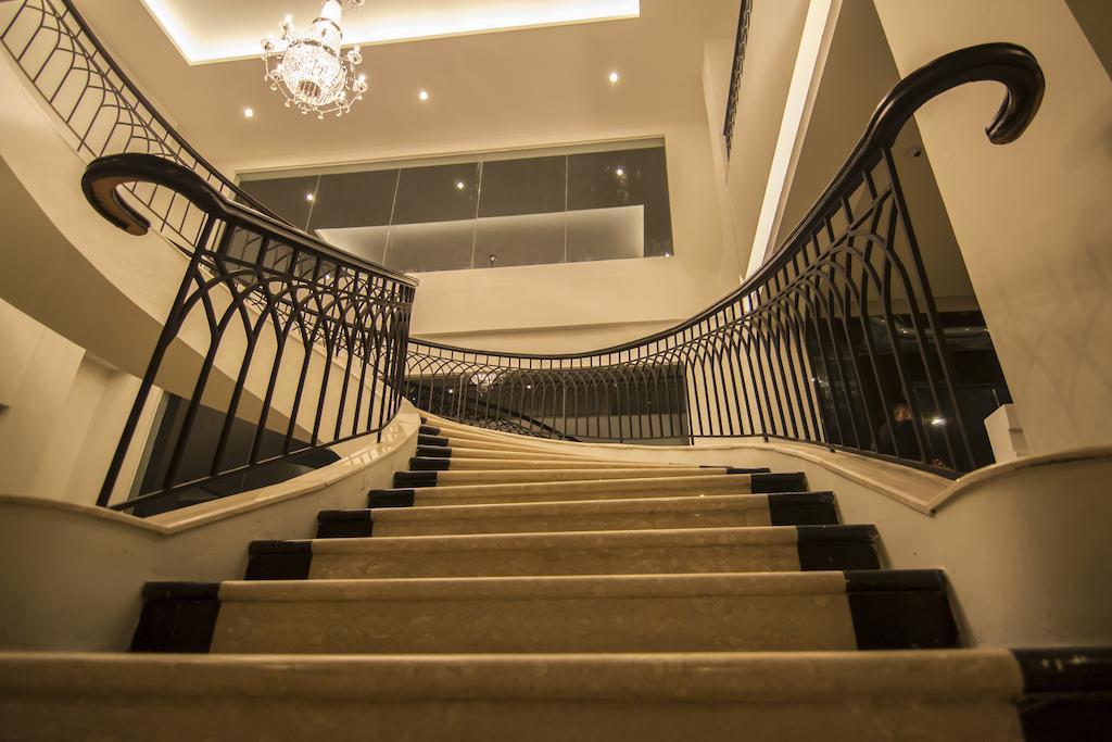 Hotel Diradja Jakarta Exterior photo